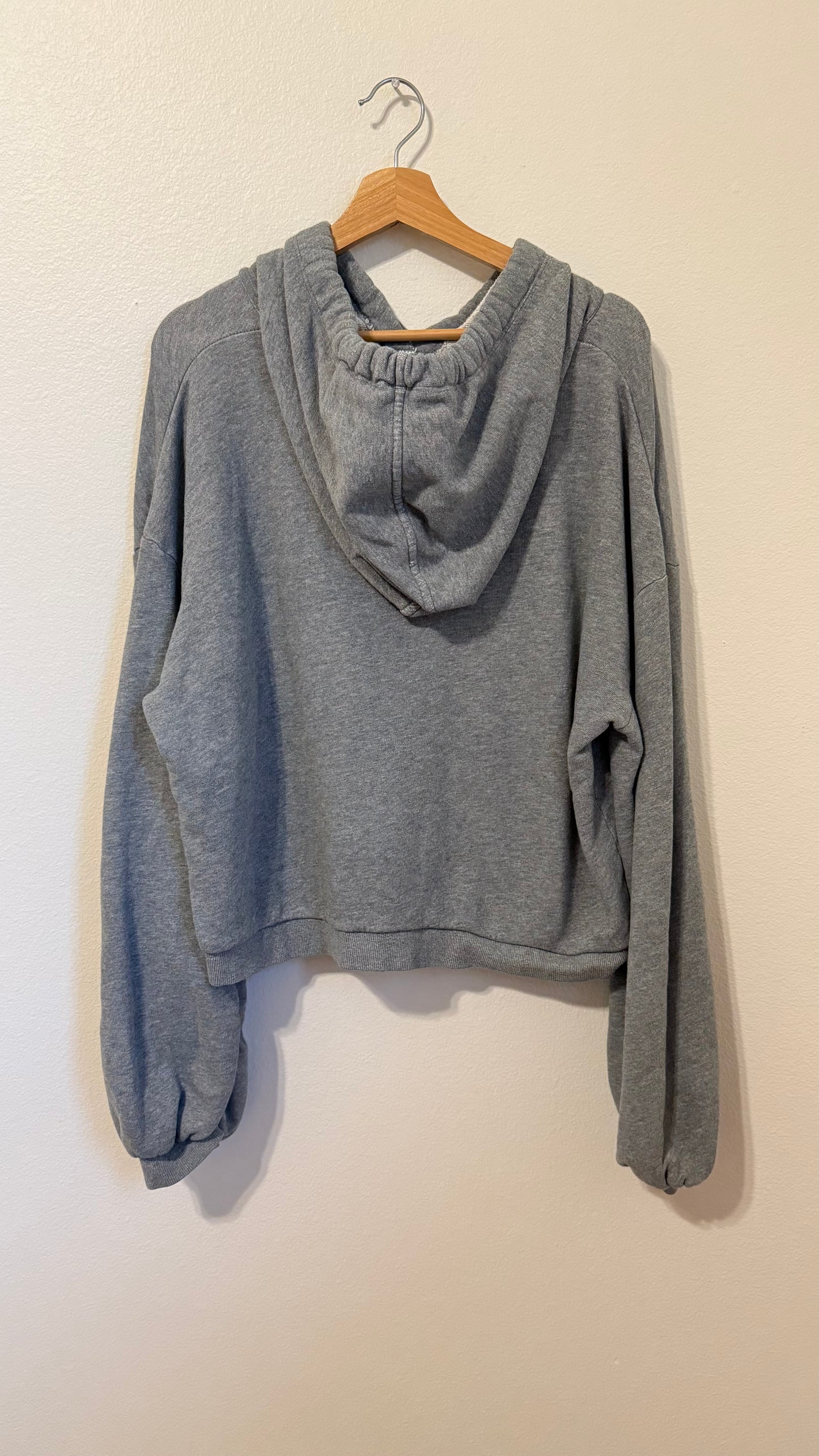 CROPPED HOODIE (XL)