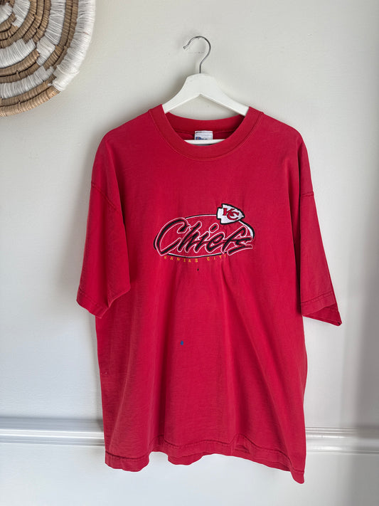 CHIEFS TEE (XL)