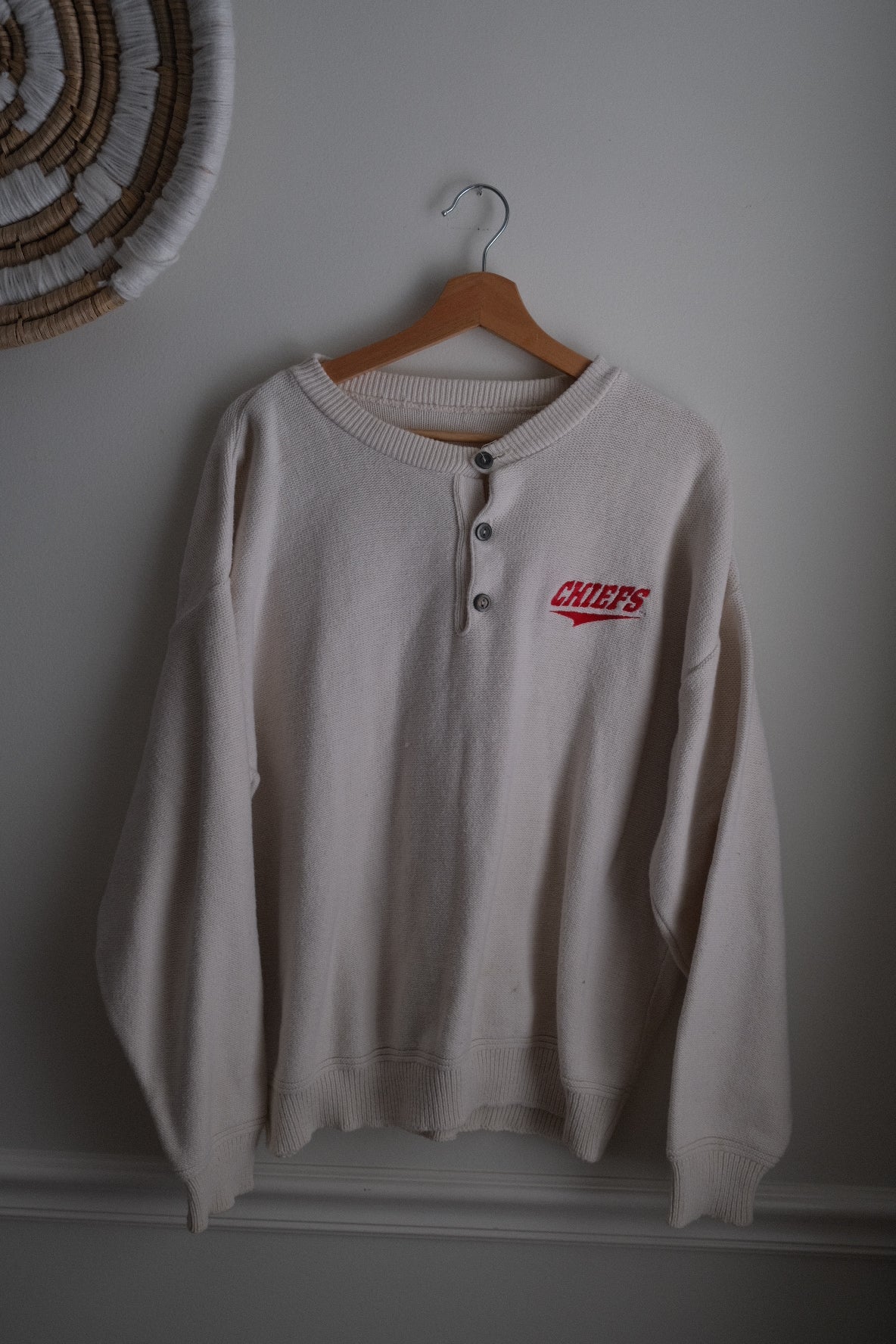 KNIT SWEATER