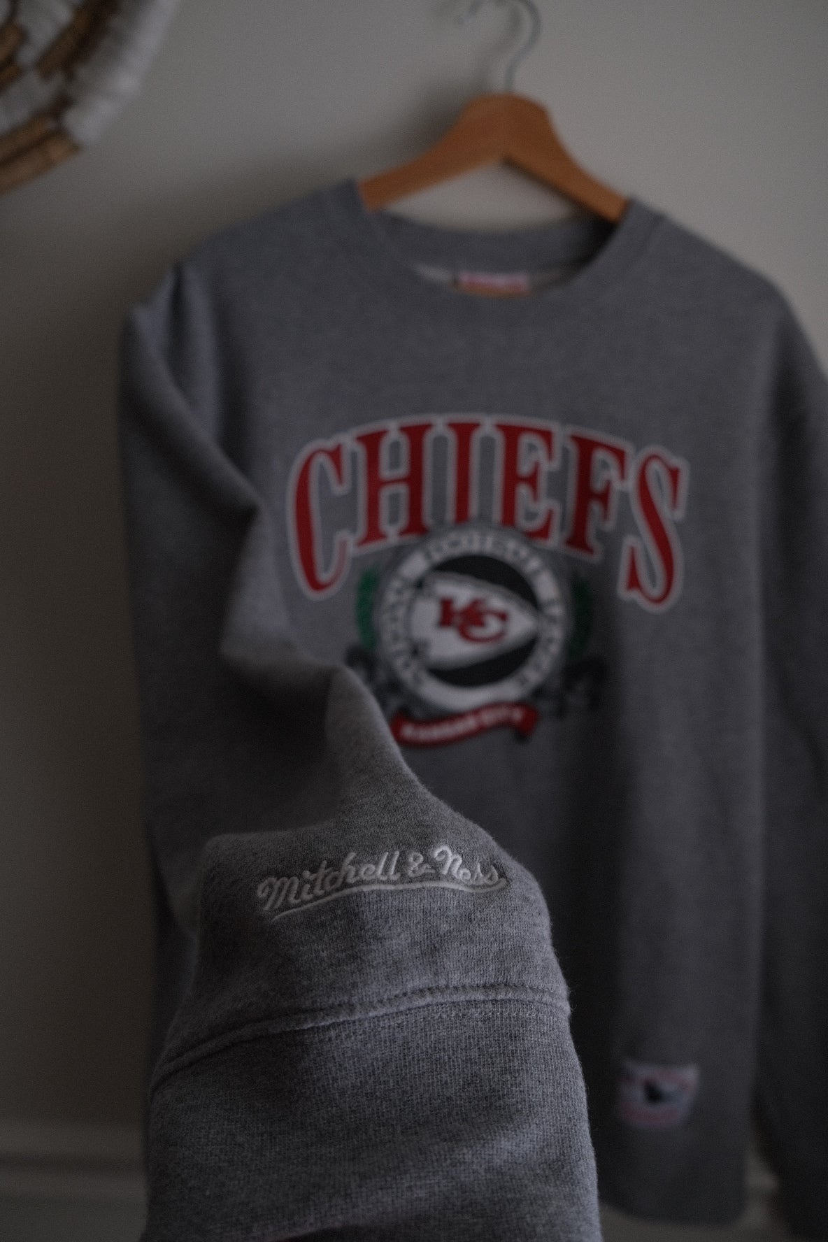 CHIEFS CREWNECK