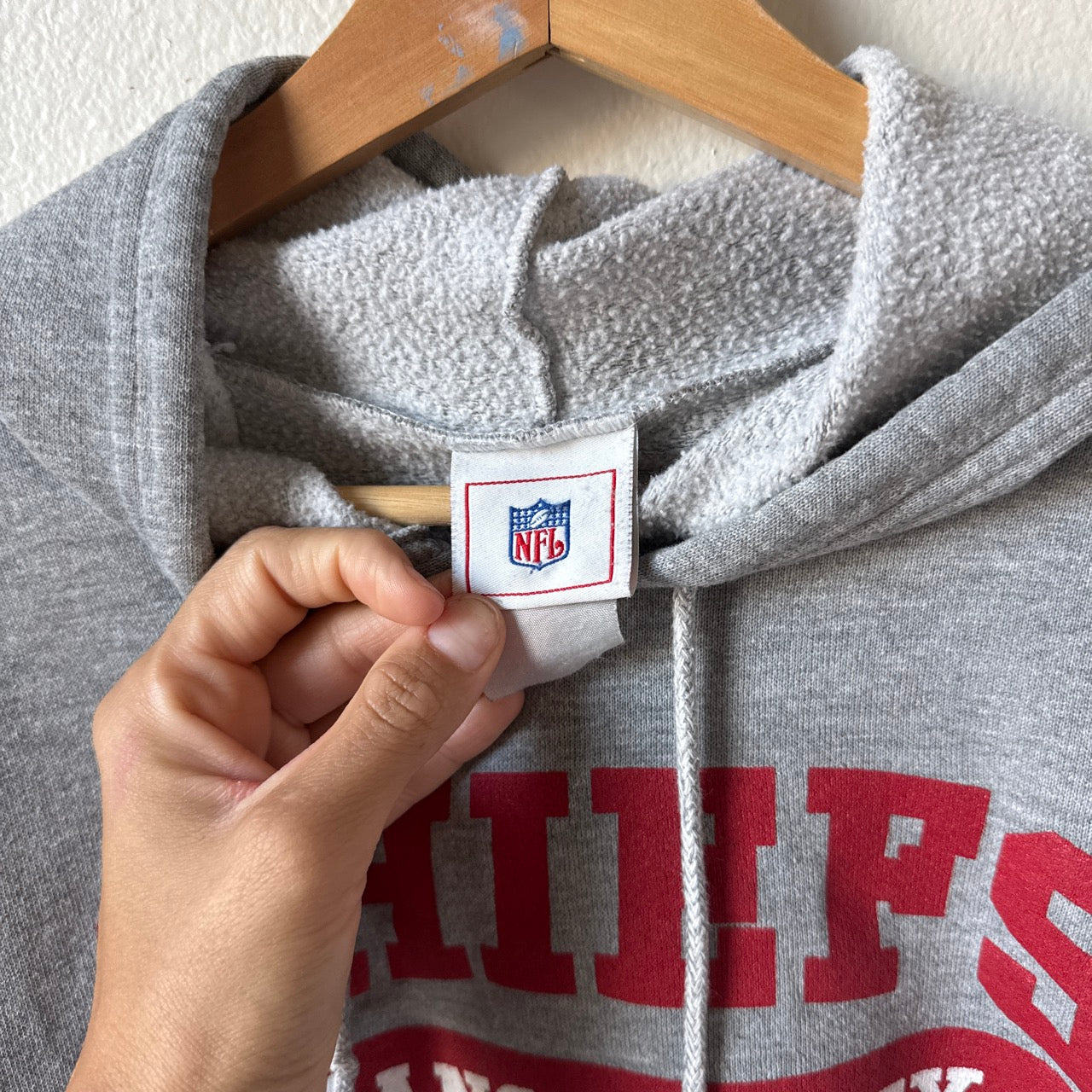 2000’s HOODIE (M)