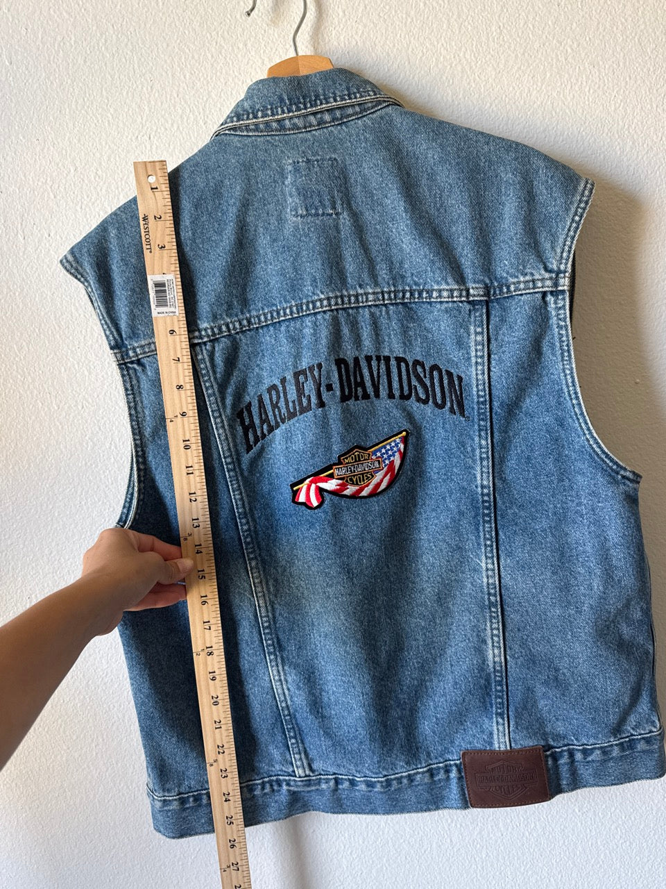 Vintage Harley Davidson denim vest 
Size S