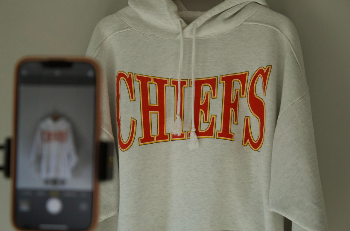 GREY CHIEFS HOODIE