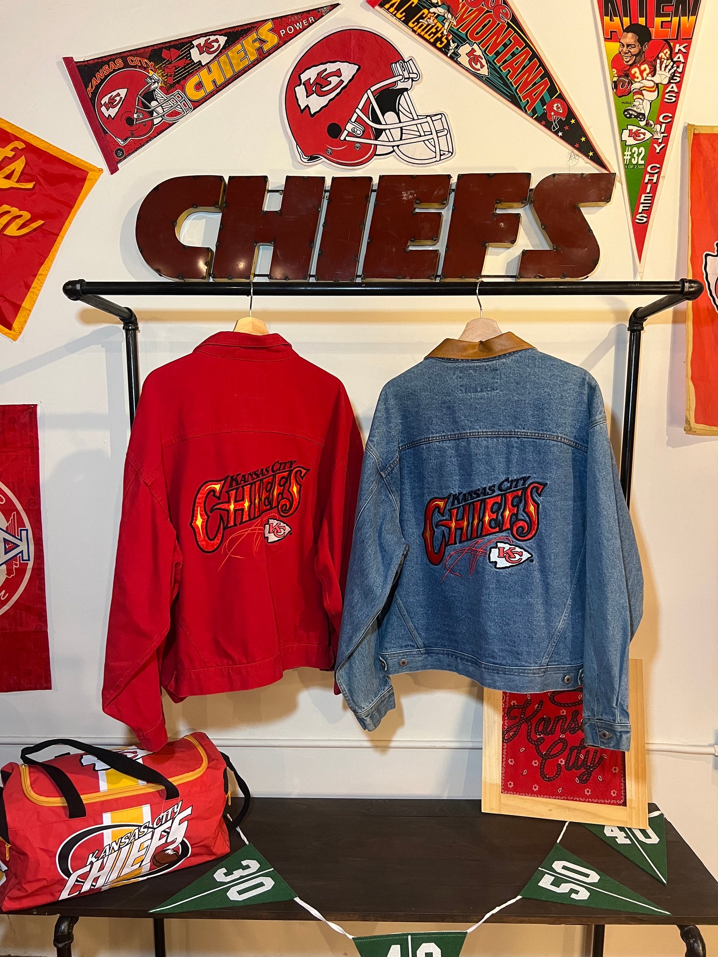 VINTAGE CHIEFS JACKET