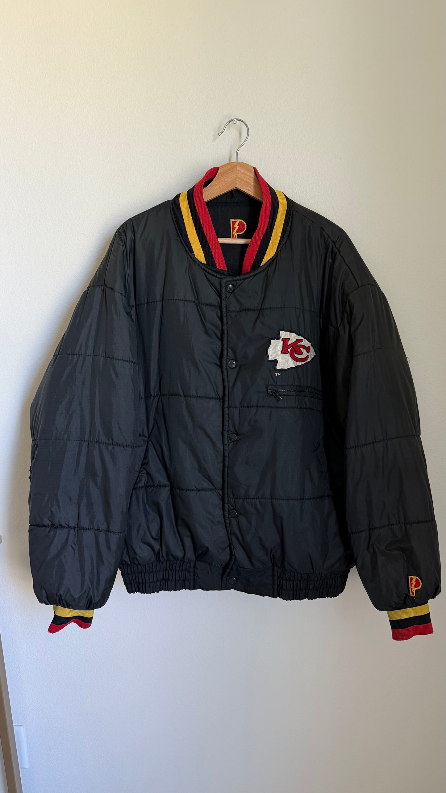 REVERSIBLE PUFFER JACKET (XL)