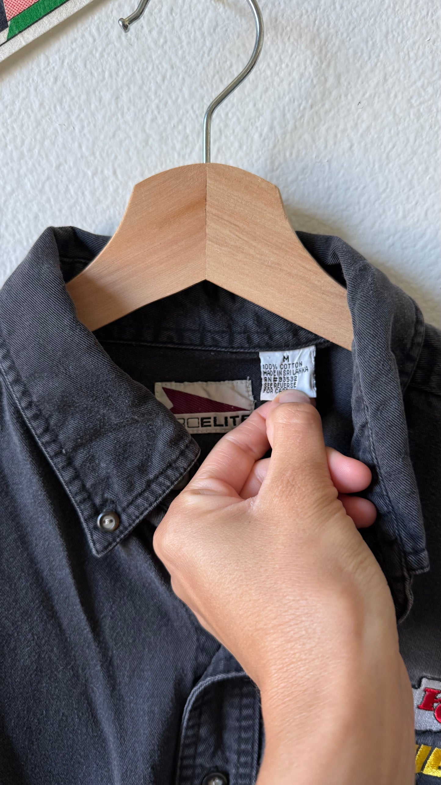 90’s PRO ELITE BUTTON UP (M)