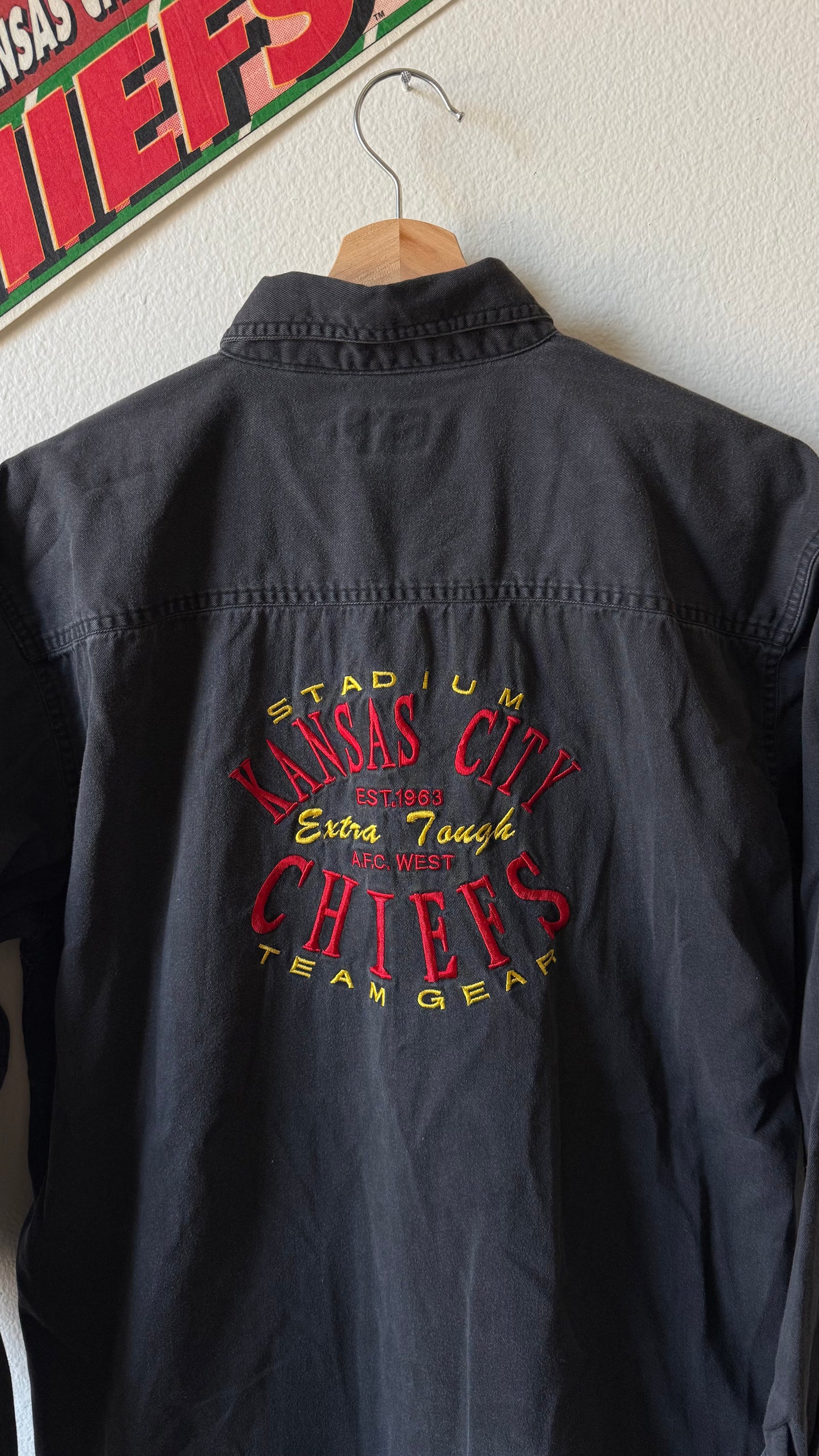 90’s PRO ELITE BUTTON UP (M)
