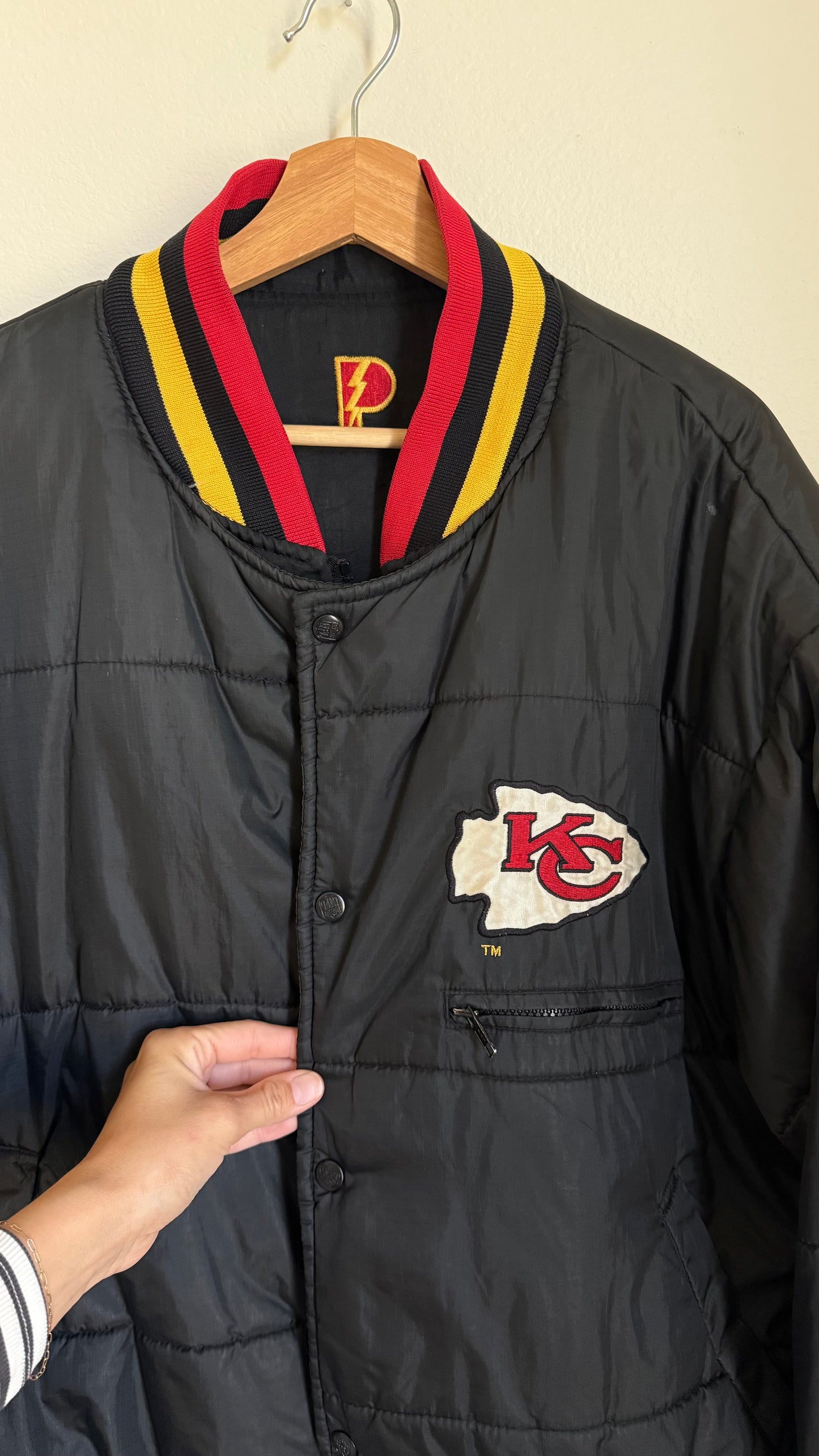 REVERSIBLE PUFFER JACKET (XL)