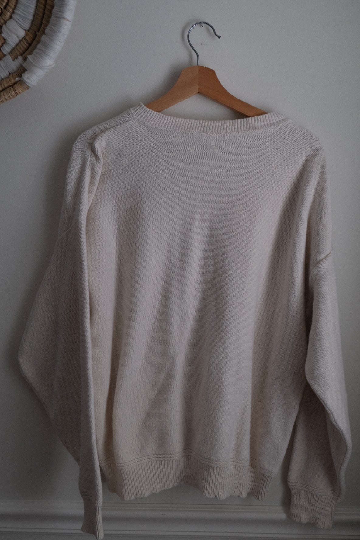 KNIT SWEATER