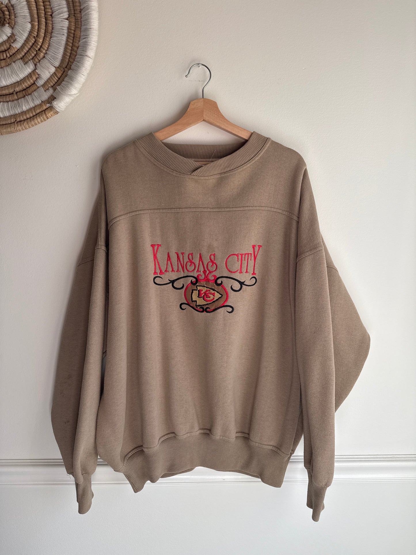 CHIEFS CREWNECK