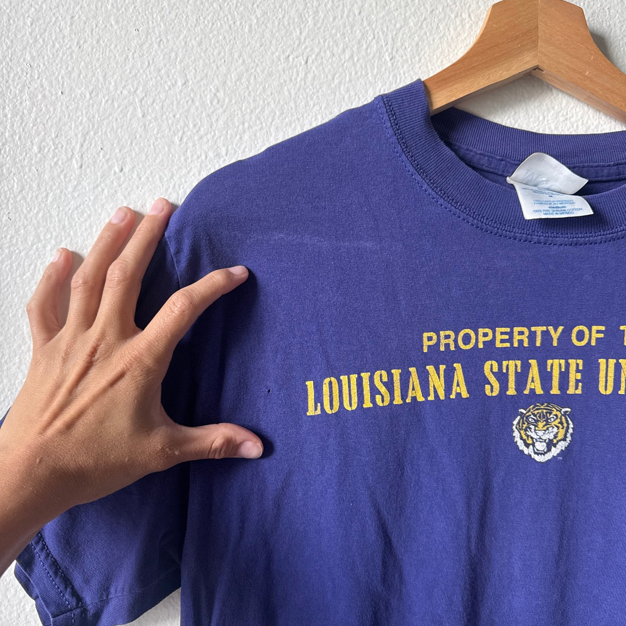90s LSU Tigers T-shirt 
Size M