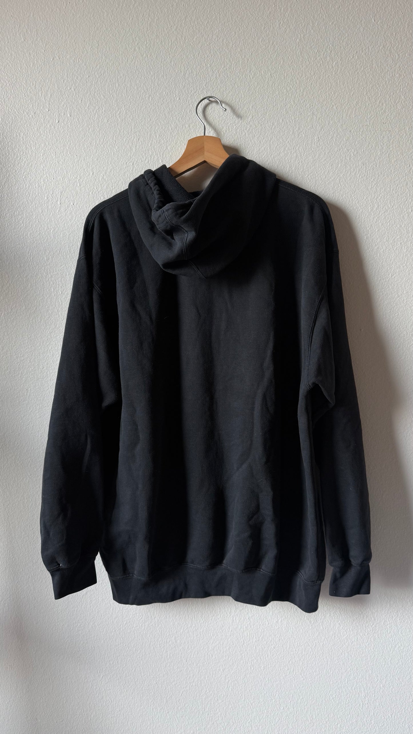 2000’s HOODIE (L)