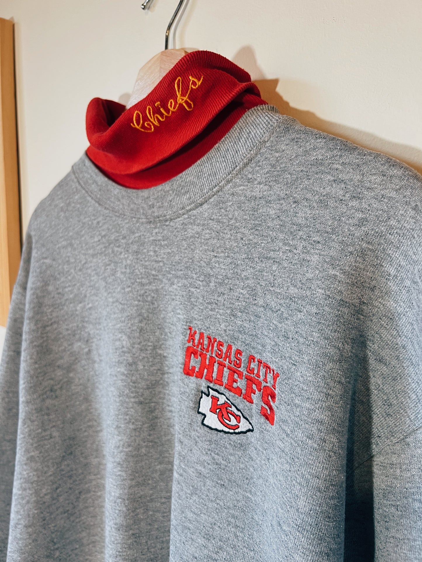 CHIEFS TURTLENECK