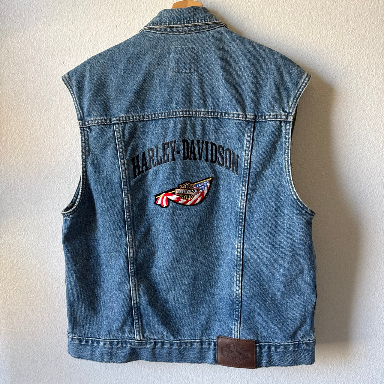 Vintage Harley Davidson denim vest 
Size S