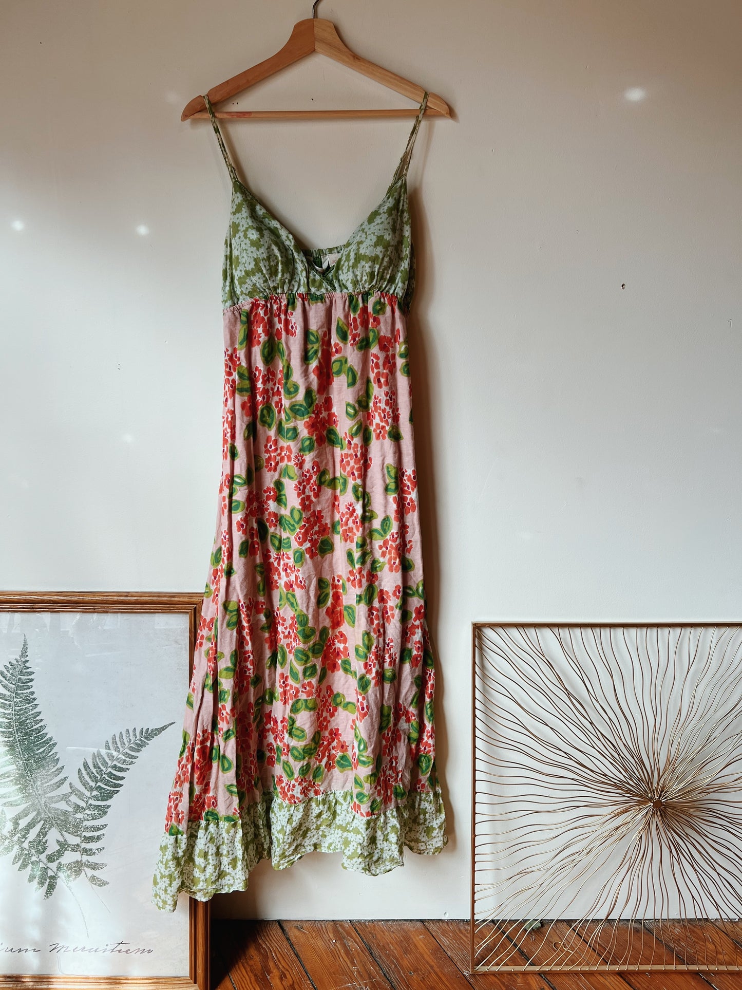 VINTAGE FLORAL DRESS