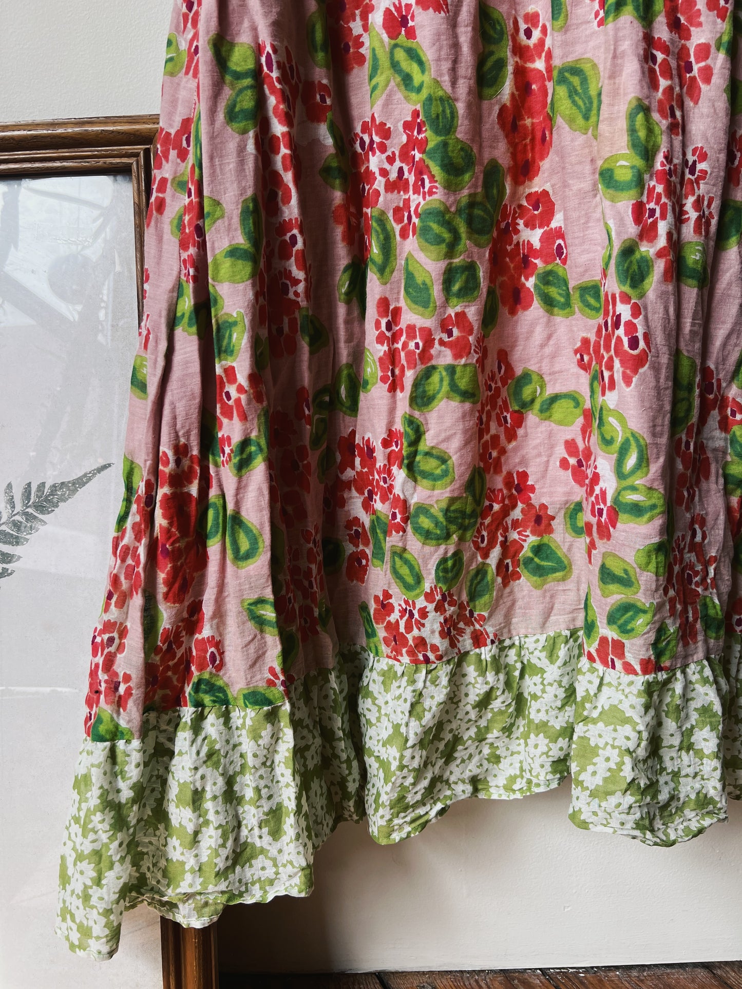 VINTAGE FLORAL DRESS